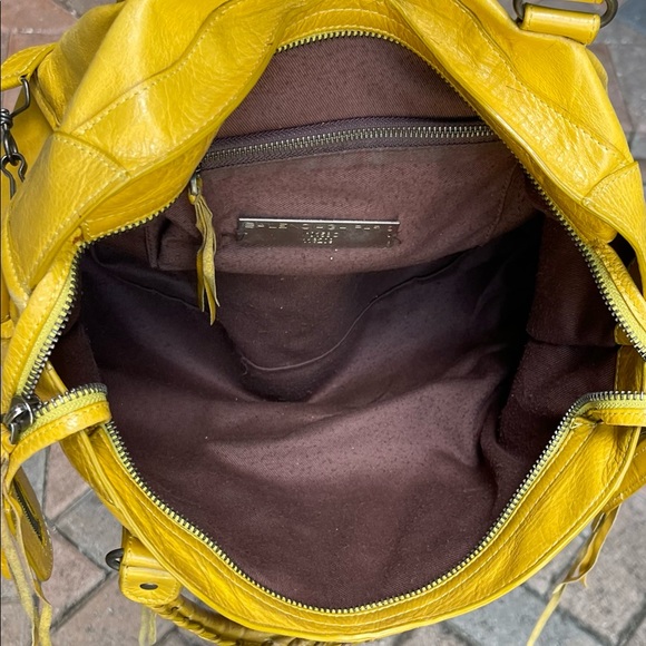 Balenciaga Paris mustard leather satchel - Picture 12 of 15